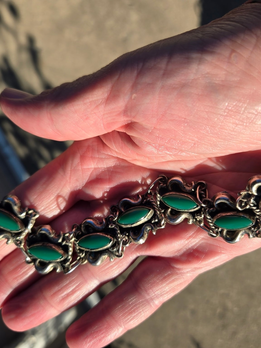 Vtg. Alpaca Mexico sim. stone paneled hinged bracelet.